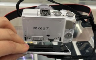 佳能m3镜头怎么设置到拍摄位置_佳能m3镜头安装教程