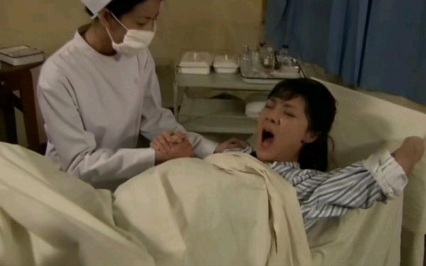孕妇肚子疼电视剧_真实还是夸张-第2张图片-星辰妙记