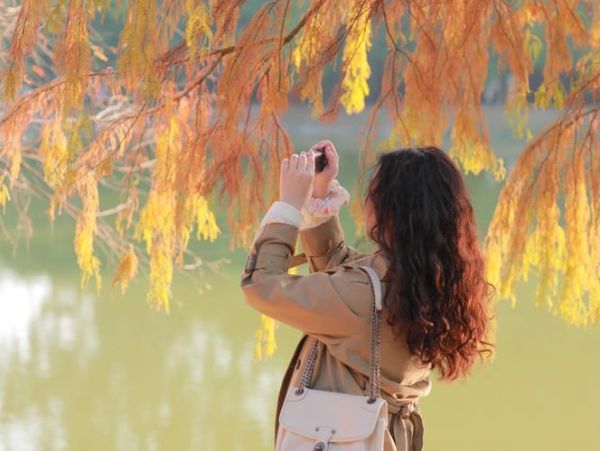 80定焦镜头适合拍什么_80mm镜头人像摄影技巧-第1张图片-星辰妙记