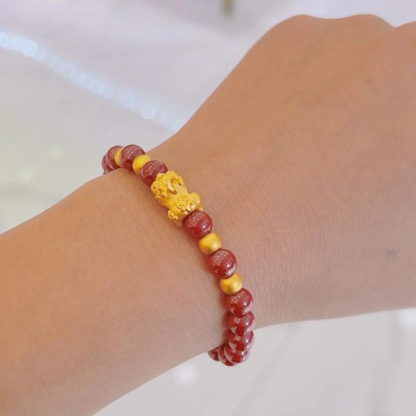 孕妇佩戴什么保胎辟邪_孕妇戴什么能保平安-第2张图片-星辰妙记