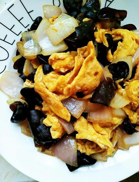 孕妇可以吃洋葱炒鸡蛋吗_洋葱炒鸡蛋对胎儿有影响吗-第2张图片-星辰妙记