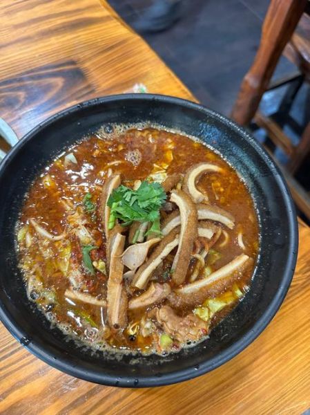 孕妇可以吃牛杂面吗_怀孕吃牛杂面注意事项-第1张图片-星辰妙记