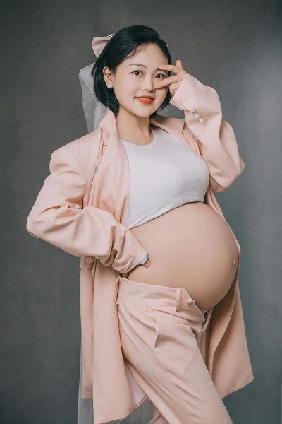 孕妇照什么时候拍最合适_拍孕妇照需要准备什么-第1张图片-星辰妙记 孕妇照什么时候拍最合适_拍孕妇照需要准备什么-第1张图片-星辰妙记