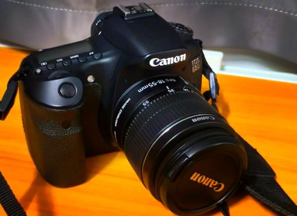 佳能60d镜头怎么选_佳能60d配什么镜头好-第1张图片-星辰妙记