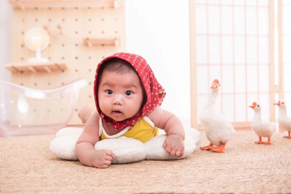 拍婴儿的镜头怎么选_拍婴儿用什么镜头最好-第3张图片-星辰妙记 拍婴儿的镜头怎么选_拍婴儿用什么镜头最好-第3张图片-星辰妙记