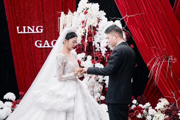 婚礼跟拍用什么镜头_24-70还是85定-第3张图片-星辰妙记 婚礼跟拍用什么镜头_24-70还是85定-第3张图片-星辰妙记