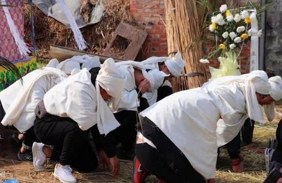 孕妇梦到邻居家办丧事_是什么预兆-第1张图片-星辰妙记