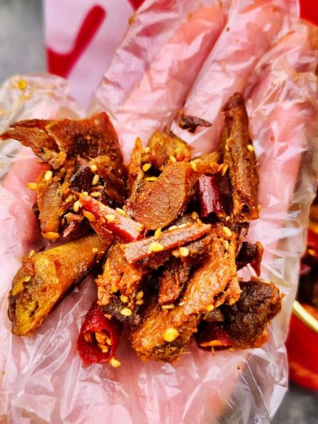 孕妇可以吃鸭脖吗_孕期吃鸭脖注意事项-第1张图片-星辰妙记 孕妇可以吃鸭脖吗_孕期吃鸭脖注意事项-第1张图片-星辰妙记