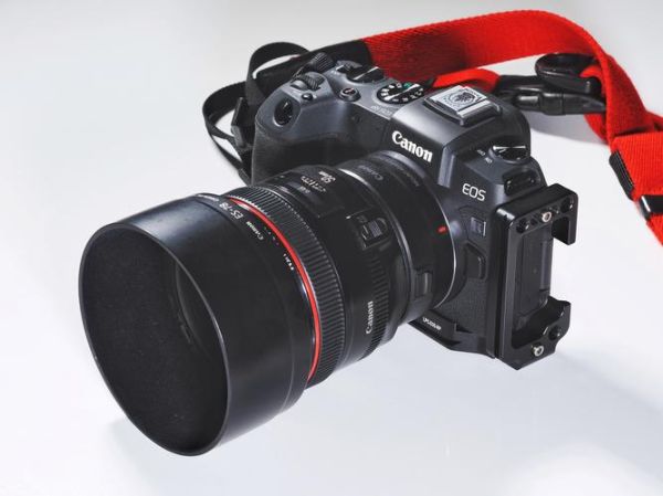 佳能50定焦镜头哪个好_佳能50mm定焦镜头推荐-第1张图片-星辰妙记 佳能50定焦镜头哪个好_佳能50mm定焦镜头推荐-第1张图片-星辰妙记