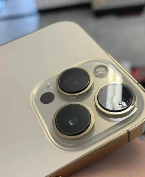 手机镜头变形怎么办_广角畸变如何修复-第1张图片-星辰妙记