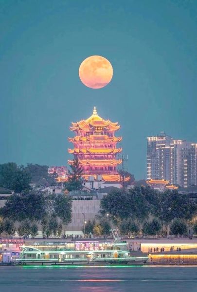 手机拍月亮用什么镜头_如何拍月亮更清晰-第3张图片-星辰妙记