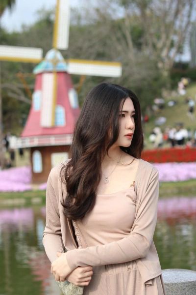 佳能新百微拍人像效果如何_佳能RF100mmF2.8L人像实战技巧-第2张图片-星辰妙记