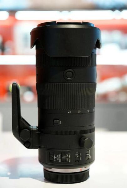 佳能11-24镜头多少钱_佳能11-24值得买吗-第1张图片-星辰妙记