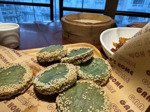 孕妇可以吃绿茶饼吗_怀孕吃绿茶饼安全吗-第1张图片-星辰妙记