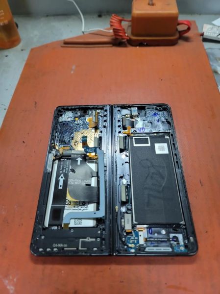 手机镜头排线怎么修_镜头排线断了还能修吗-第3张图片-星辰妙记