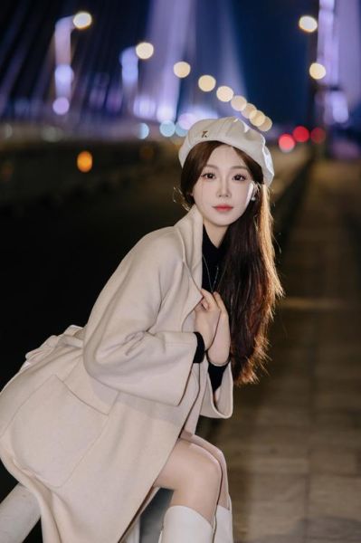 85mm镜头适合拍什么_85mm镜头人像拍摄技巧-第2张图片-星辰妙记