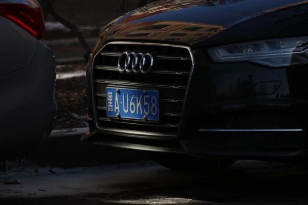 小小白镜头值得买吗_适合新手吗-第1张图片-星辰妙记