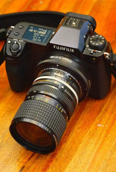 尼康镜头能用在佳能机身上吗_佳能镜头能转接到尼康吗-第1张图片-星辰妙记